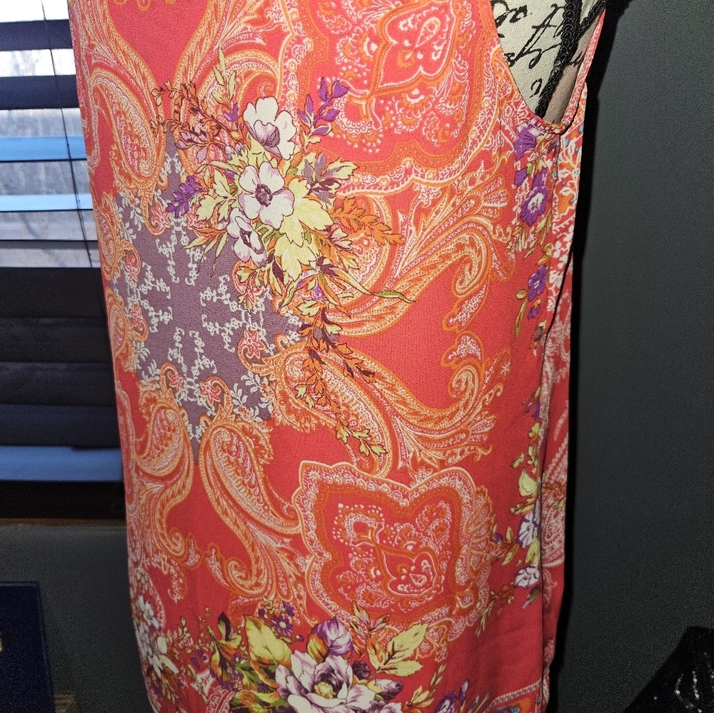 Rose + Olive Womans Sleeveless Blouse Size S - Picture 8 of 12